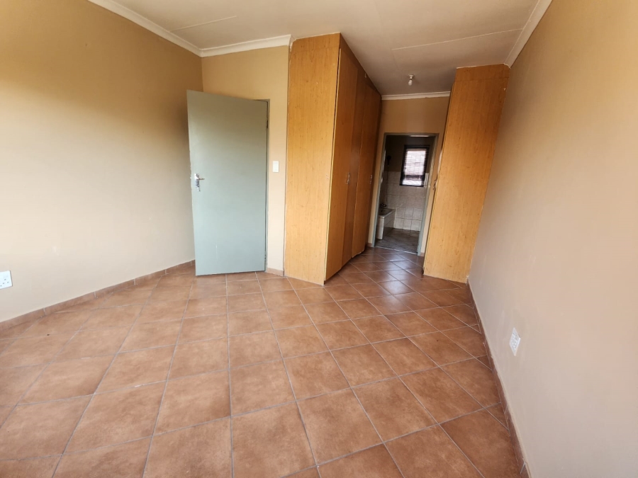 3 Bedroom Property for Sale in Rustenburg Central North West